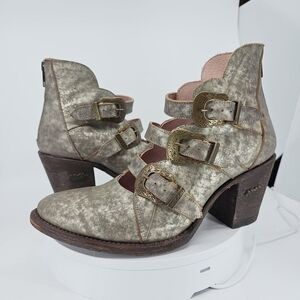 Miss Macie Booties Size 9 M